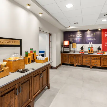 Hampton Inn & Suites Fairbanks