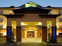 Holiday Inn Express & Suites Drayton Valley Hotels in Drayton Valley