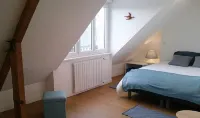 Cozy apartment in the city center, 2 steps from the beaches - Stove - Garage
