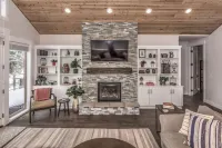 SONrise House - spacious West Side Beauty w Hot Tub and views!! - Parvekkeita