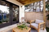 Couple's Lake House - pet friendly - kayaks & SUP boards