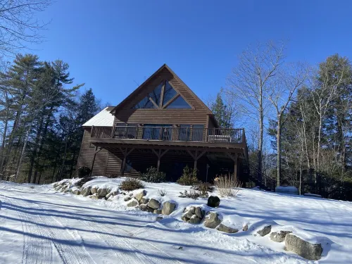 Njoy Charm - Gorgeous Family and Pet Friendly Home