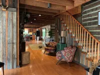 Lakefront Log Cabin on Beautiful Kerr Lake in downtown Clarksville VA Hotels in Mecklenburg County