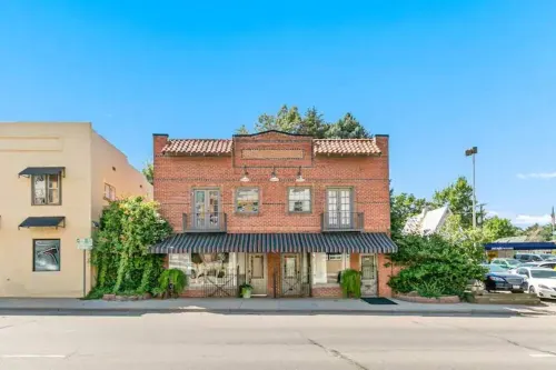 Carousel 2 - a proven location with a proven Host Hotels in Englewood