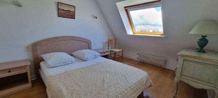 Superb sea view for this apartment in the center of Concarneau with parking. Hotels in Concarneau