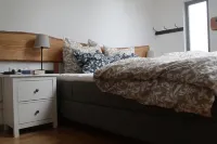 Helle Dachgeschoßwohnung mit Kamin
