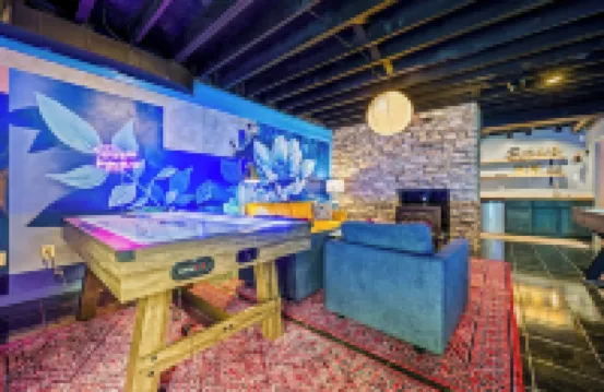 Luxe Mountain Home: Hot Tub, Sauna, Firepit, Games