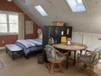 Private  Spacious  Pet Friendly  Studio / Loft Hotels in Little Compton