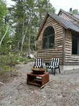 NEW custom cabin on private cove! Gateway to Acadia! 3 acres! Family friendly! 브랜치 레이크 퍼블릭 포레스트 주변 호텔