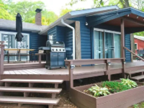 Lco Lakefront Cabin - Enjoy Summer at the Lake! Hotels in Sawyer County