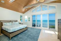 The Snook House at Tarpon Point  ~ 4 Bed/4 Bath Oceanfront Home - Hot Tub