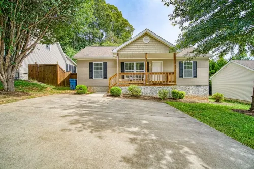 Beatiful Little Home with Mountain Views