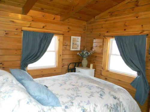 Secluded Cabin on the Hill in the Hocking Hills-All Tax Included