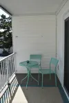 Ocean City Maryland Condo, ocean side 50 steps to the beach! On 7 40th Street
