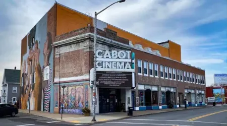 Garden Getaway 2BR Minutes to Salem, Beach, and train to Boston! Отели рядом с Аэропорт Беверли