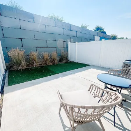 Beautiful, newly built 4 bedroom with garage