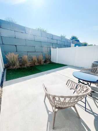 Beautiful, newly built 4 bedroom with garage