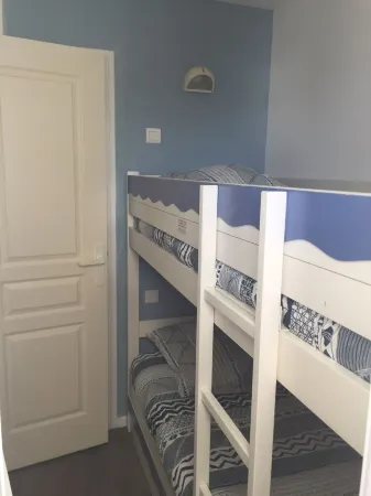 Superb sea view with pool Отели в г. Дуарнене