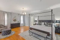 1897 MANSION 30 min to NYC Sleeps up to 26 with 12 bedrooms and 7 and 1/2 baths