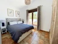 Villa en Cómpeta con Piscina e Impresionantes Vistas Hotels in Competa