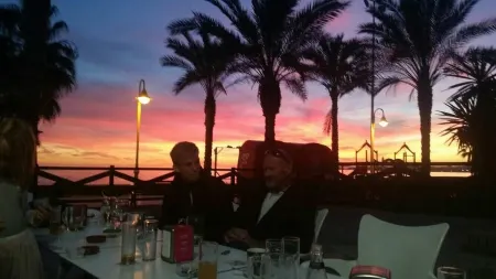 Unique Mongolian Yurt , romantic, secluded with private pool,  sleeps 5 , wifi, Отели в г. Саялонга