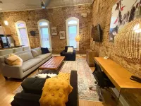 Luxury Downtown JB Condo-Designated Parking!