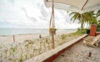 Comfy 1b getaway w/ BEACH ACCESS & full amenities