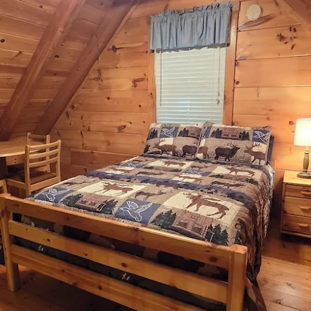 Cozy Cabin at The Reserve near Fairystone State Park