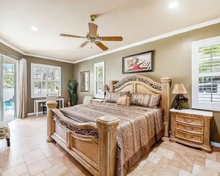 Shore Drive Sunshine Fully Furnished Home Pet Friendly Hotels in Oldsmar