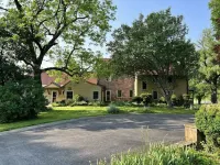 Peaceful farm retreat with hiking trails and farm animals.