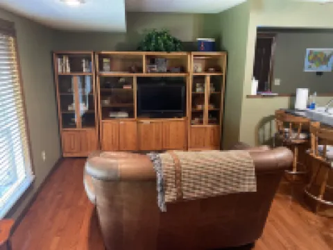 Heber Hideaway~5minute walk to the lake :) 希伯酒店