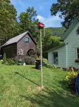 Historic Victorian Farmhouse near Great Smoky Mtns Nat Park