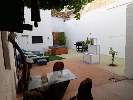 Casa Amelia y Juan de Dios Отели рядом с достопримечательностью «Via Romana»