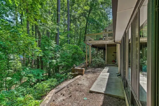 Resort Access - Lake - Pools -Pickleball - Gym. Spacious Townhome for Groups