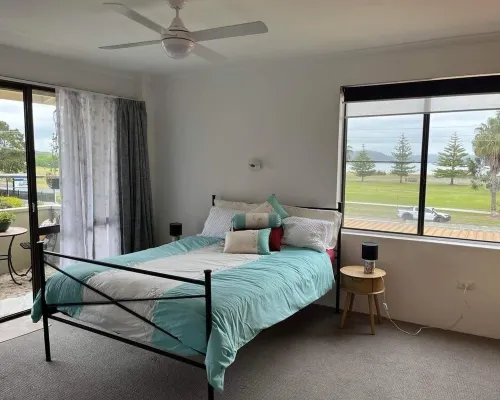 Beachfront Batemans Bay-Batehaven NSW2 bedroom apartment,pool, free parking Ξενοδοχεία στην πόλη Batehaven