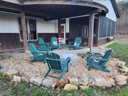 Private White River Estate on 214 acres. ATV/hiking trails. Pets stay free