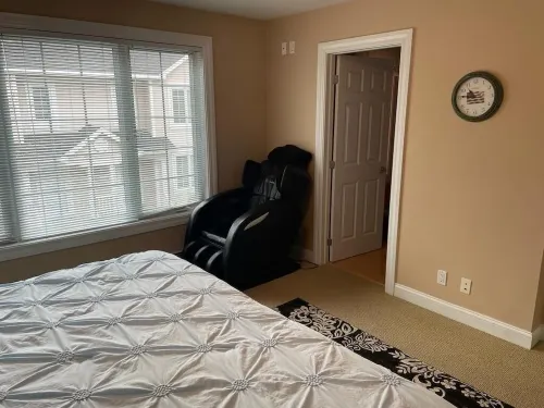 Lovely condo right beside Acadia