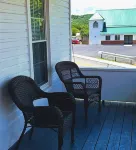 Charming 3-bedroom house with AC and WiFi in Paw Paw
