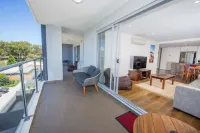 Shore Thing - Shoal Bay