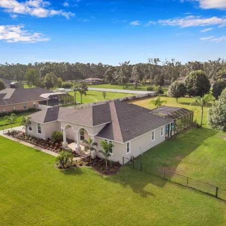 Everything you need in a home to enjoy Florida.