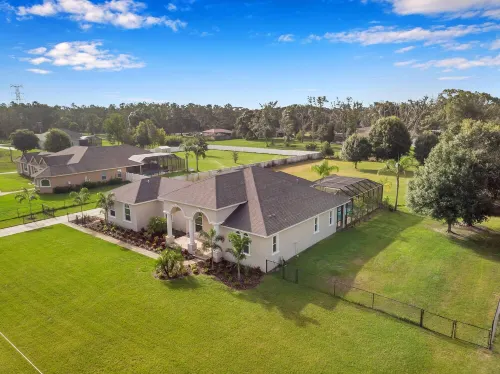Everything you need in a home to enjoy Florida.