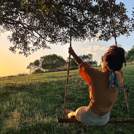 Dairy Song: for the Musicians, Artists, Travellers, Lovers of Birdlife, Yoga ... Отели в г. Уингем