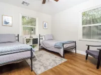 Two Bedroom cottage sleeps 6 & just 7 min from Viejas Casino Hotels in Alpine