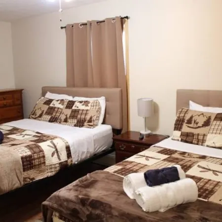 12 Person Retreat! Hot Tub! By Skiing, Pool, Lake. Dog Friendly- bring everyone!