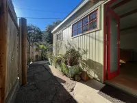 Beautiful Topanga Canyon Guesthouse Hotels near Parker Mesa