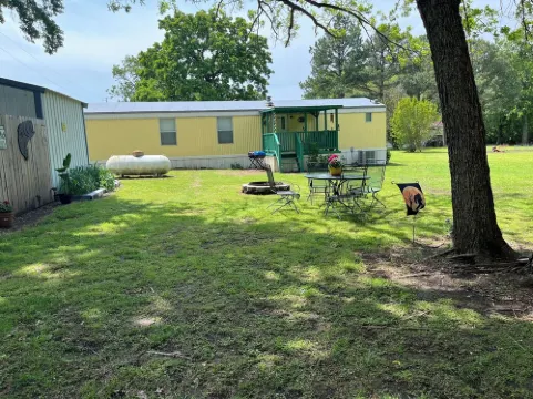 Bigfoot Hideaway at Lake Ft.Gibson