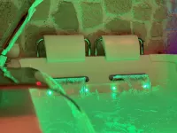 Love Room Avec Jacuzzi Hotels in Le Val-d'Ajol