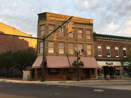 Wineries, Lake & Spire - Munger Lofts Boutique