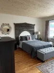 Large 2 Bedroom 1 Bath Apartment Right on Main Street in Downtown Ellsworth.