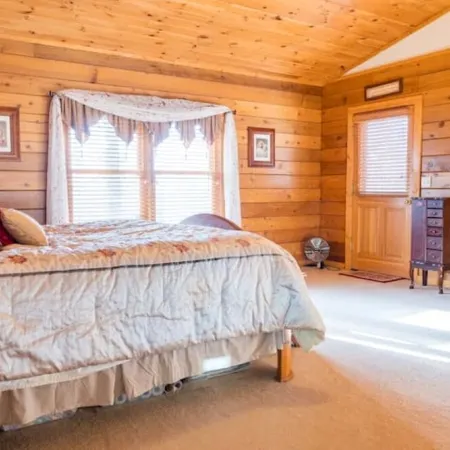 A Sauratown Mountain Getaway